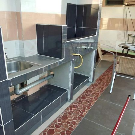 Oyo 90972 Jj Homestay Miri Zewnętrze zdjęcie