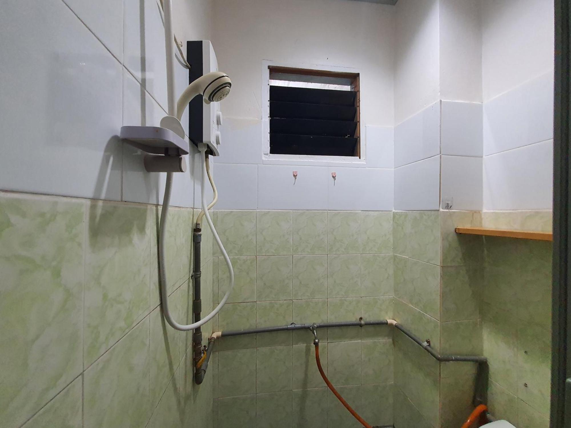 Oyo 90972 Jj Homestay Miri Zewnętrze zdjęcie