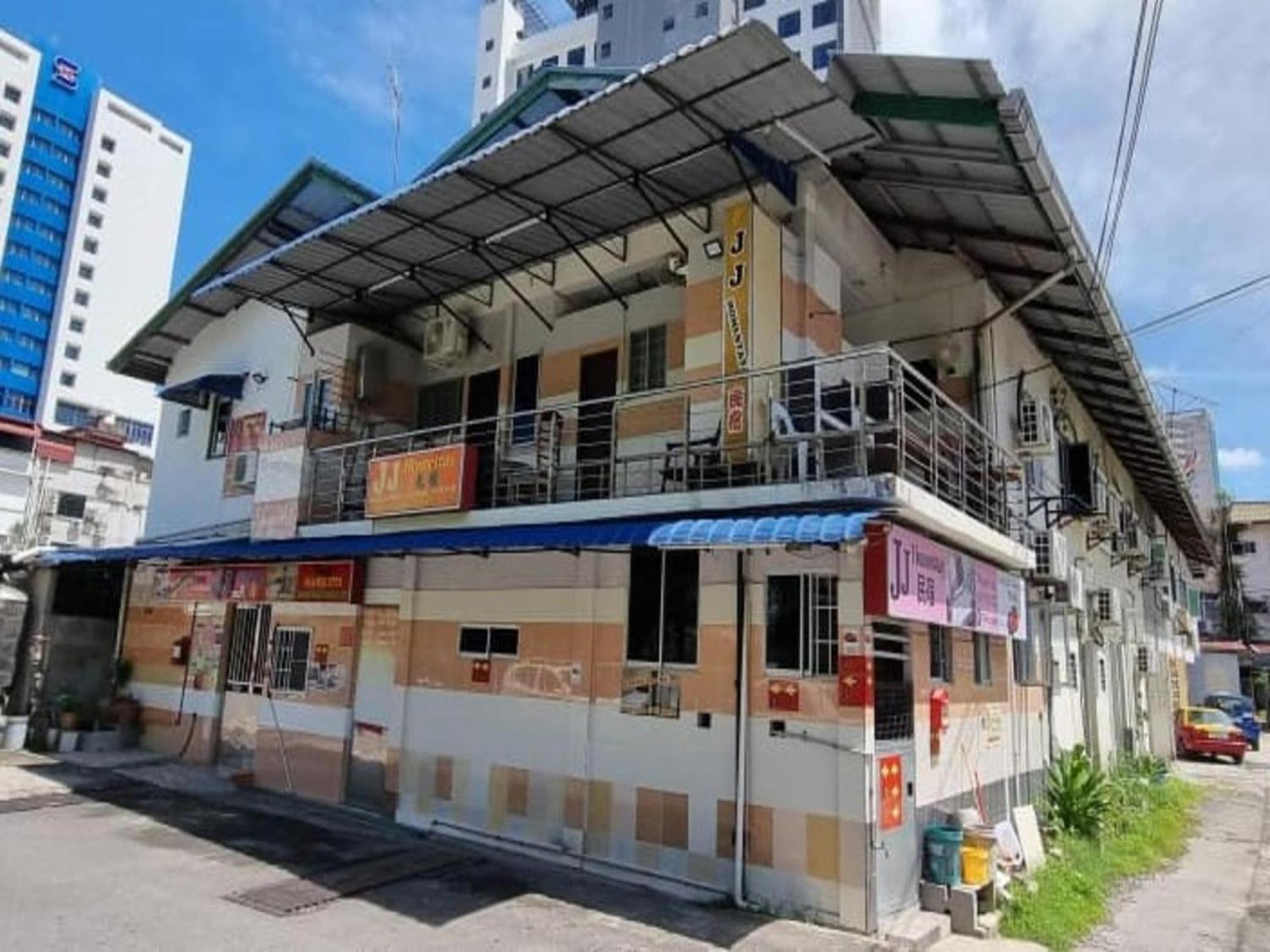 Oyo 90972 Jj Homestay Miri Zewnętrze zdjęcie