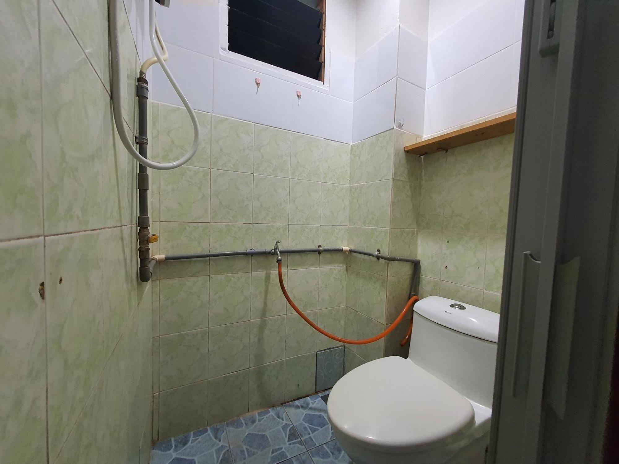 Oyo 90972 Jj Homestay Miri Zewnętrze zdjęcie