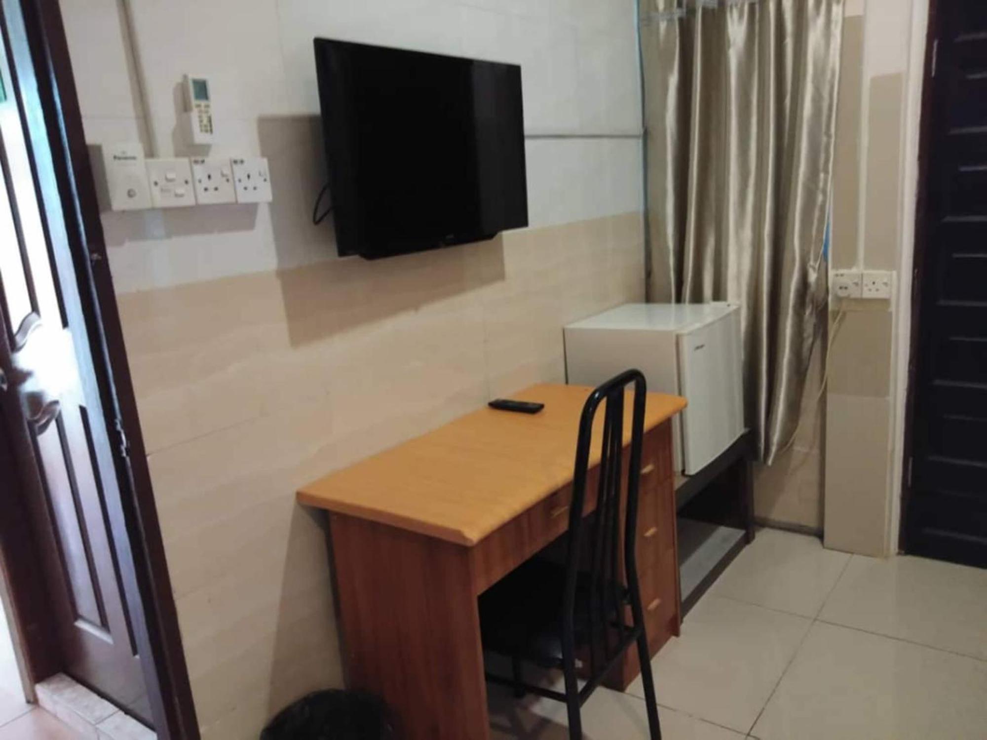 Oyo 90972 Jj Homestay Miri Zewnętrze zdjęcie